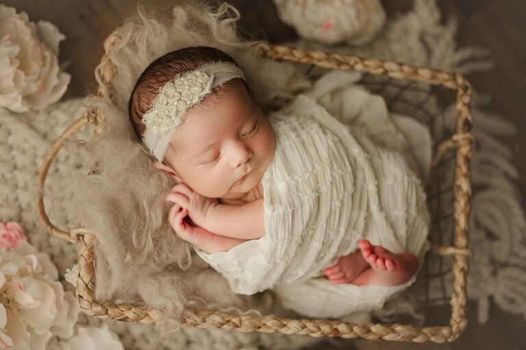 Houston TX in home newborn photographer